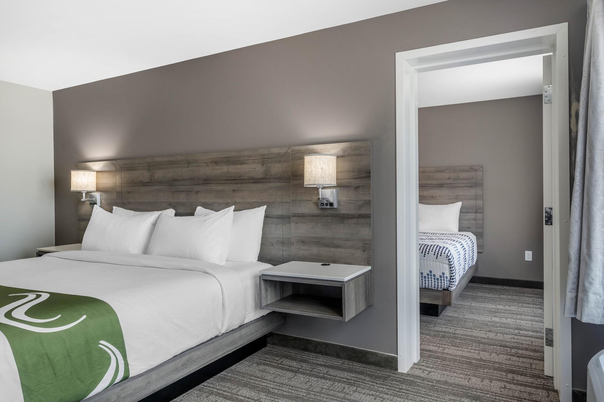 Quality Inn & Suites Amsterdam Fredericton Buitenkant foto