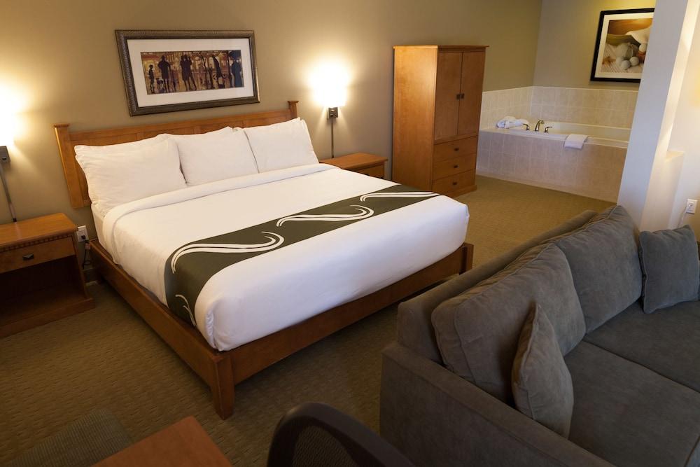 Quality Inn & Suites Amsterdam Fredericton Buitenkant foto