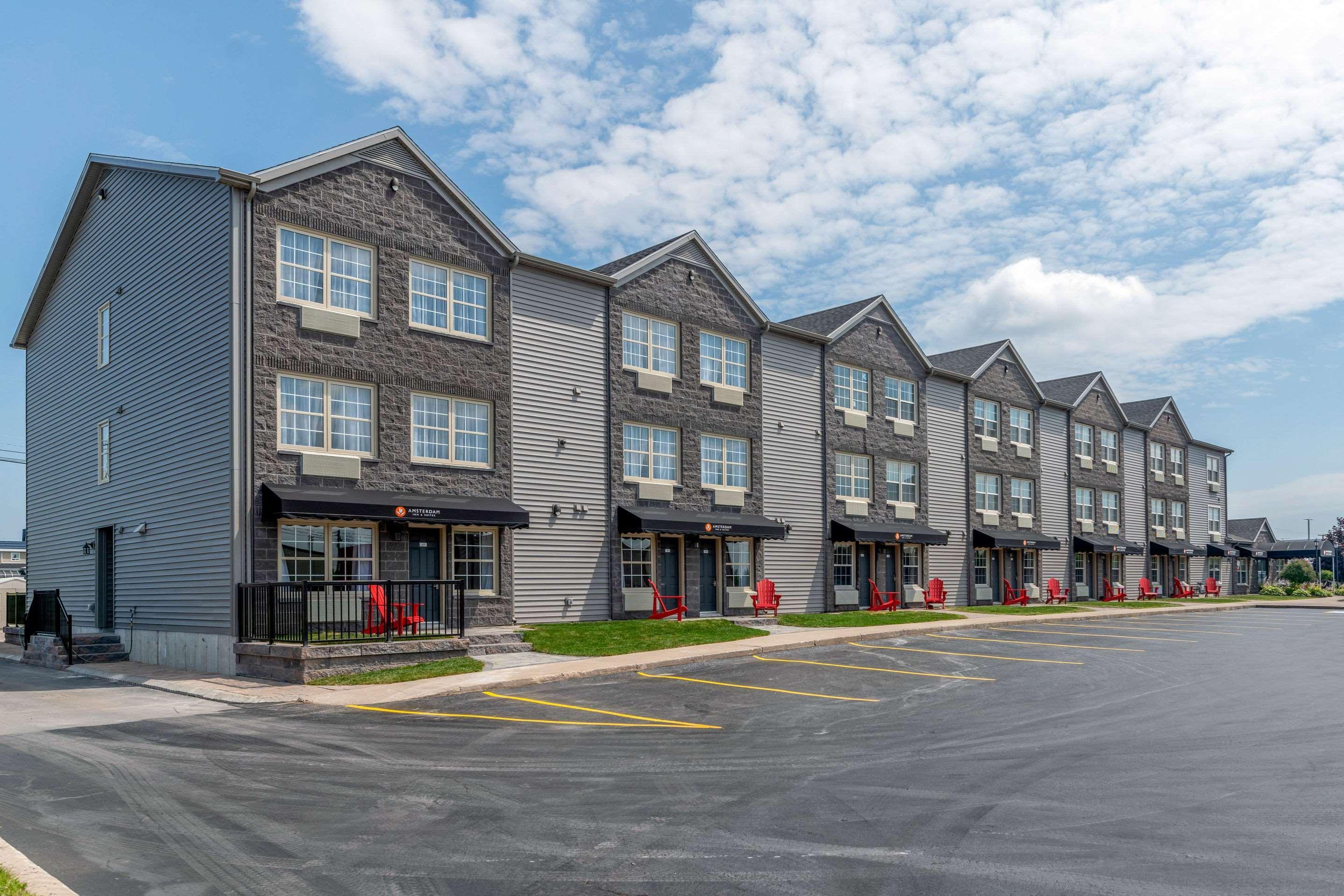 Quality Inn & Suites Amsterdam Fredericton Buitenkant foto