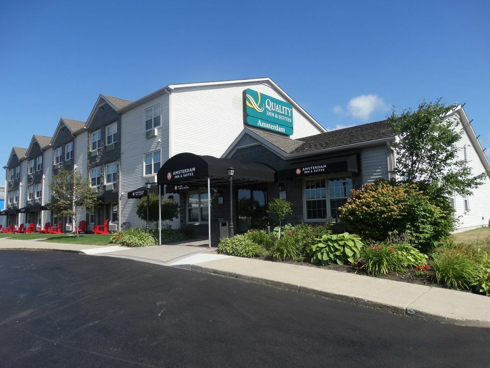 Quality Inn & Suites Amsterdam Fredericton Buitenkant foto