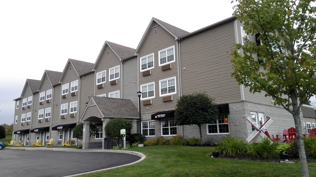 Quality Inn & Suites Amsterdam Fredericton Buitenkant foto